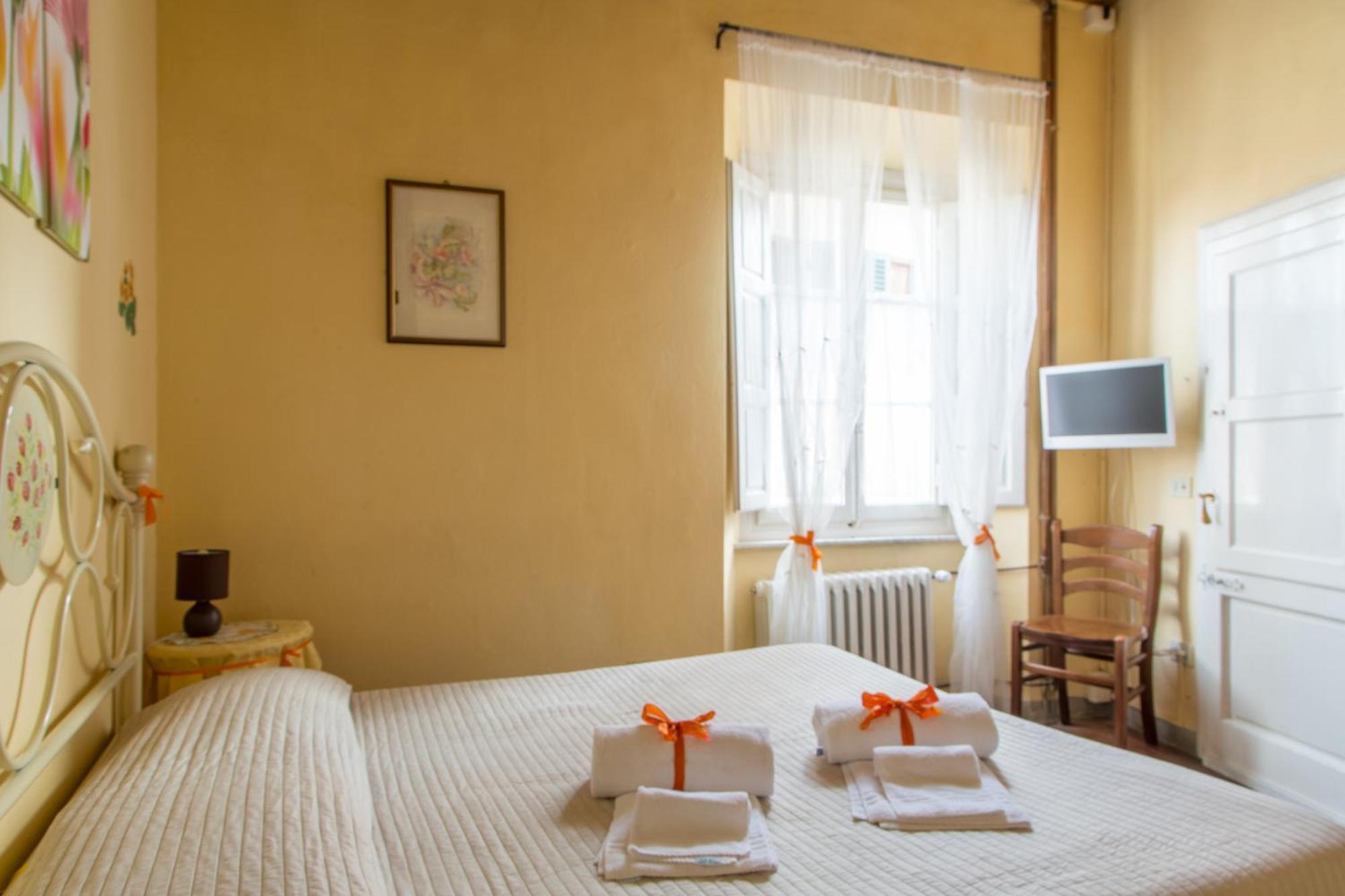 モンテカルロ Antica Casa Dei Rassicurati Bed & Breakfast エクステリア 写真