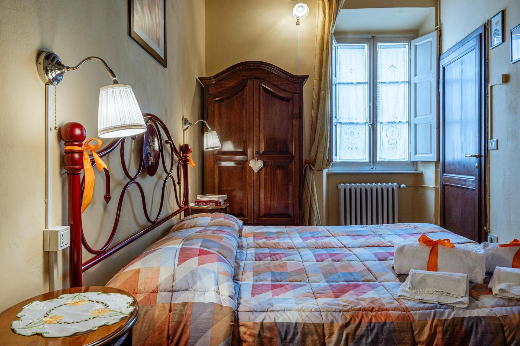 モンテカルロ Antica Casa Dei Rassicurati Bed & Breakfast エクステリア 写真