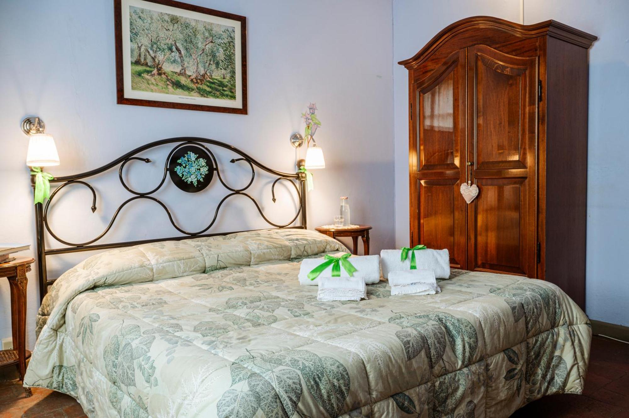 モンテカルロ Antica Casa Dei Rassicurati Bed & Breakfast エクステリア 写真