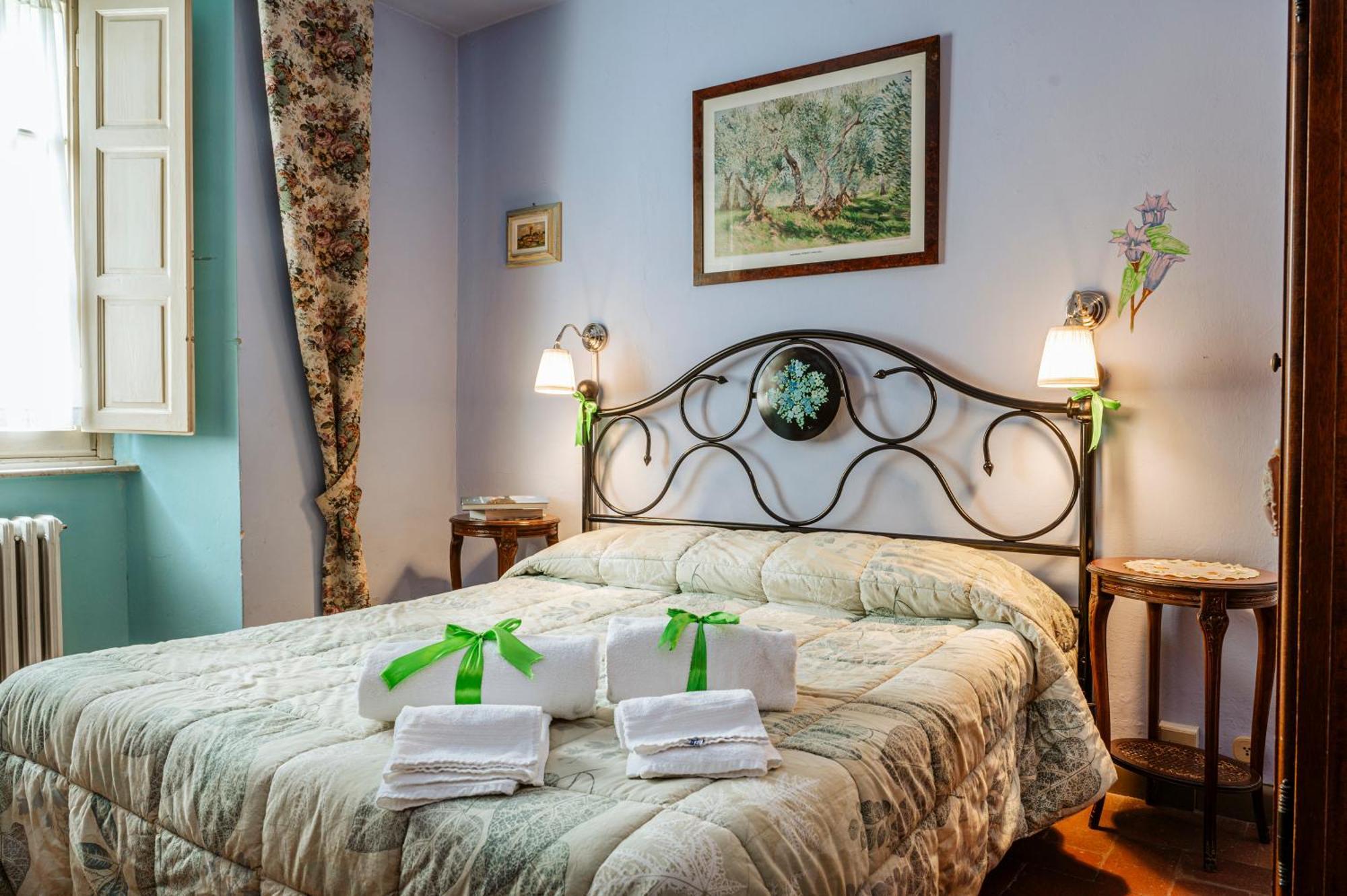 モンテカルロ Antica Casa Dei Rassicurati Bed & Breakfast エクステリア 写真