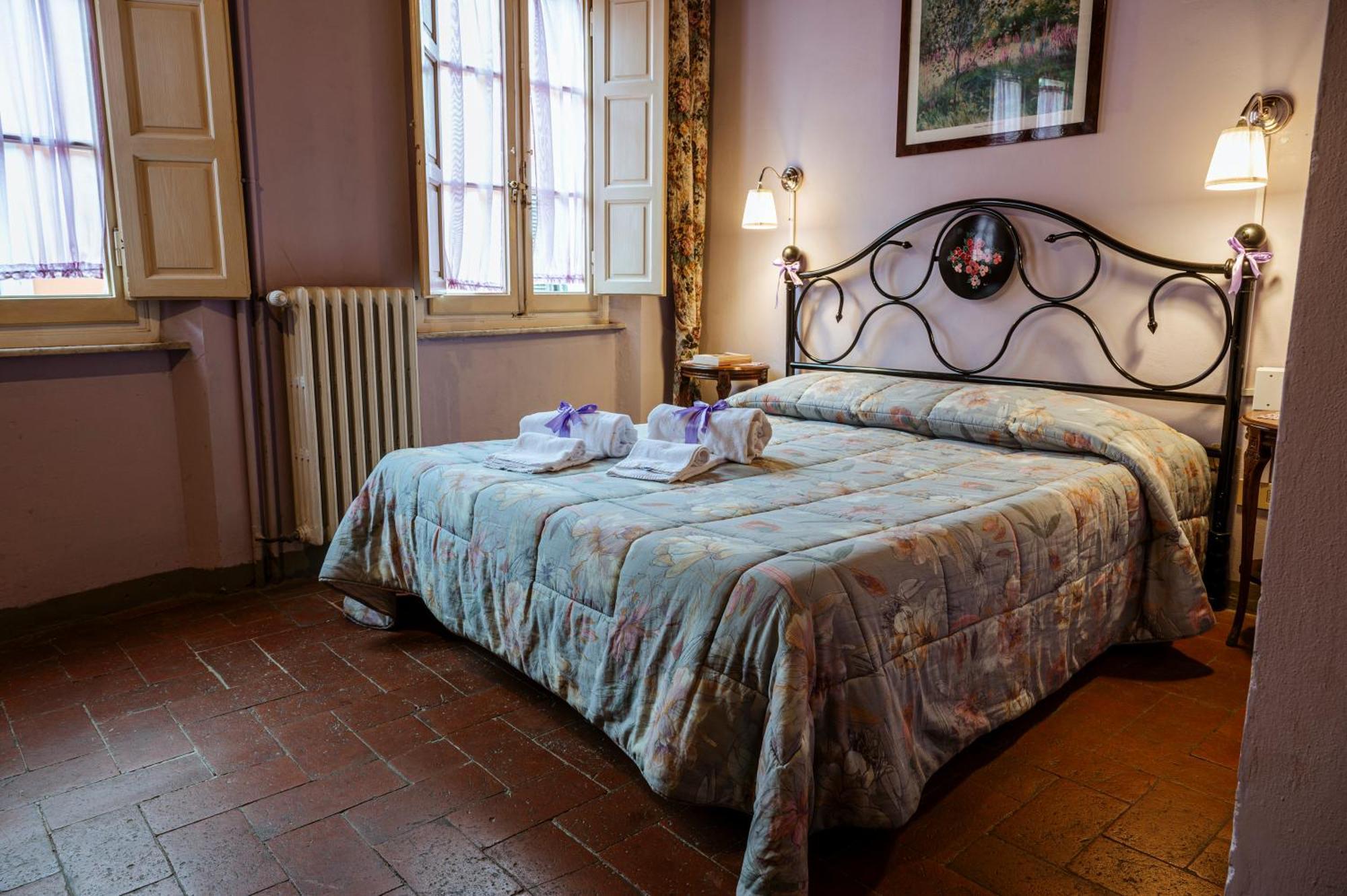 モンテカルロ Antica Casa Dei Rassicurati Bed & Breakfast エクステリア 写真