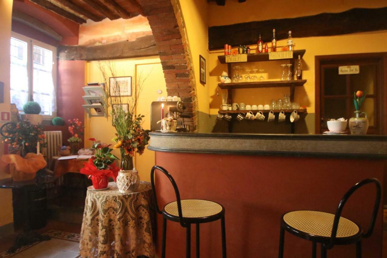 モンテカルロ Antica Casa Dei Rassicurati Bed & Breakfast エクステリア 写真
